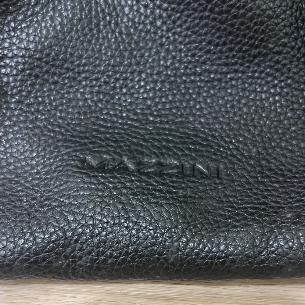 Mazzini Black Leather Handbag - Picture 2 of 13